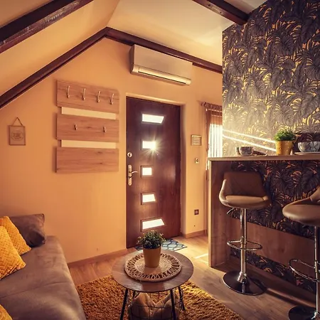 Panorama Apartment *
